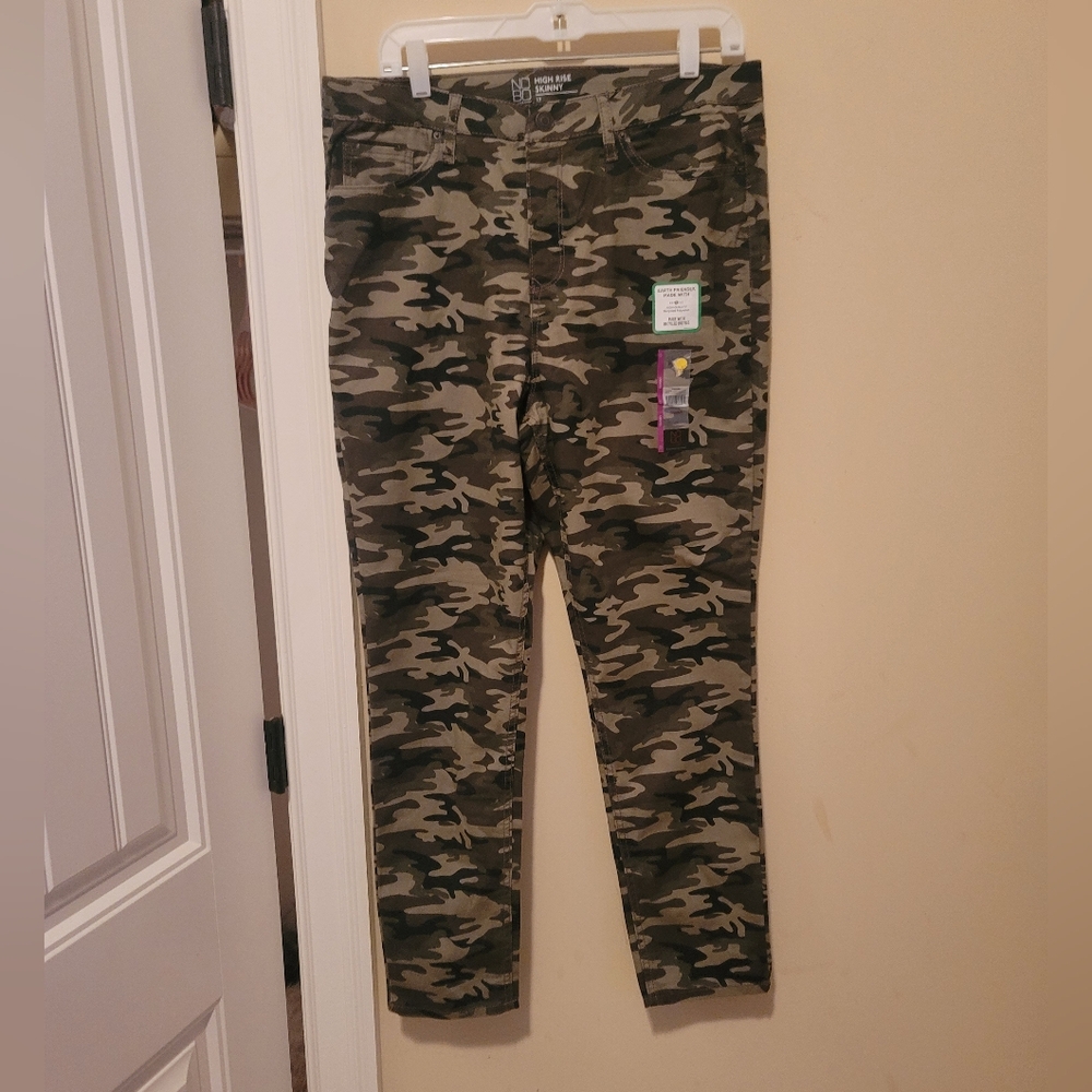 NWT NOBO High Rise Skinny Army Green Black Camouflage Print Cotton Pants Jeans